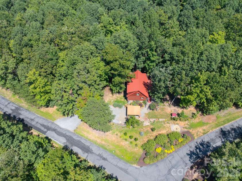 257 Adirondack Trail, Nebo, NC 28761.  MLS# CAR4418359, YatesRealty ID 48489. Aerial view
