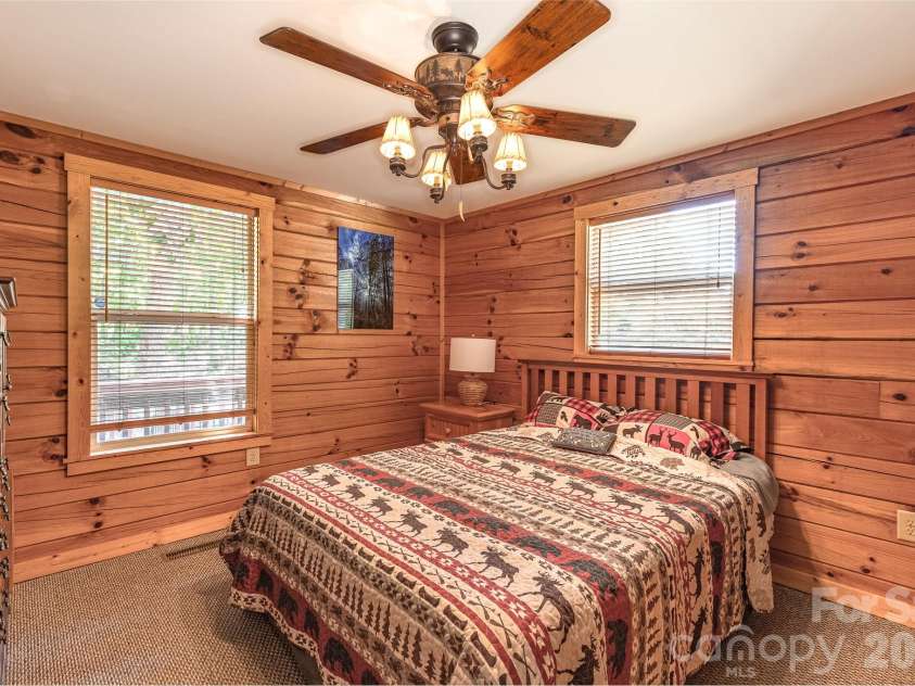 257 Adirondack Trail, Nebo, NC 28761.  MLS# CAR4418359, YatesRealty ID 48489. Main floor bedroom.