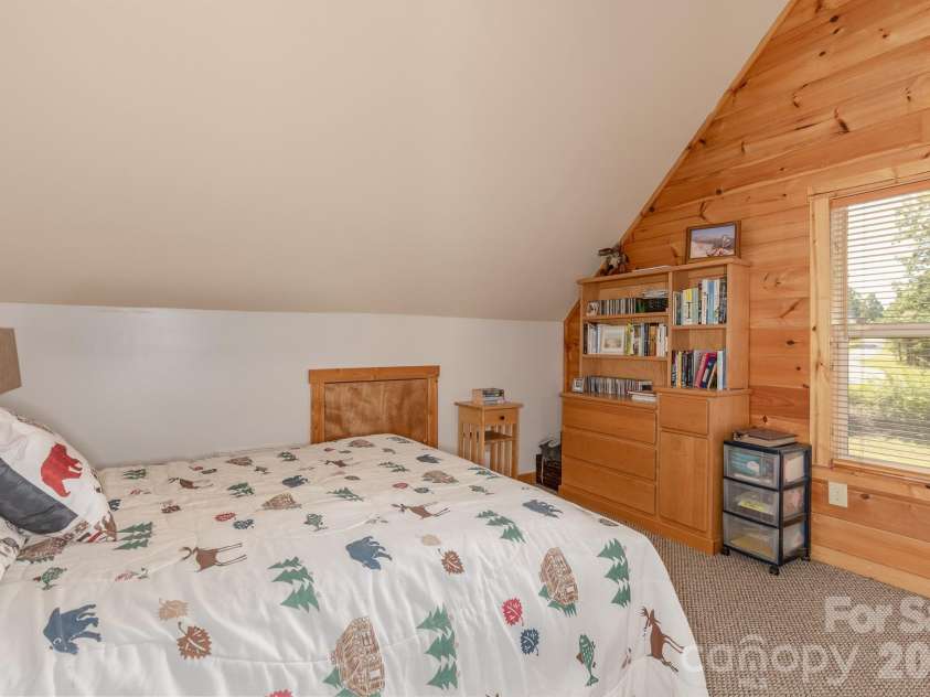 257 Adirondack Trail, Nebo, NC 28761.  MLS# CAR4418359, YatesRealty ID 48489. Upstairs bedroom