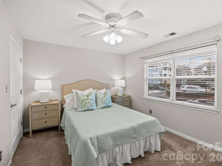 2210 Sumner Green Avenue, Charlotte, NC 28203.  MLS# CAR4340180, YatesRealty ID 4849. 