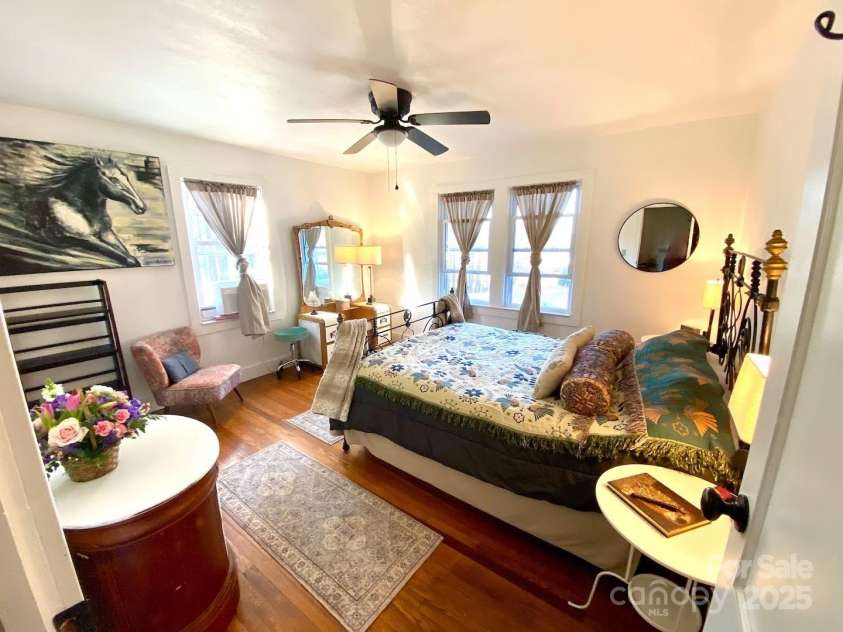 256 Forest Hill Circle, Brevard, NC 28712.  MLS# CAR4239574, YatesRealty ID 4849. 