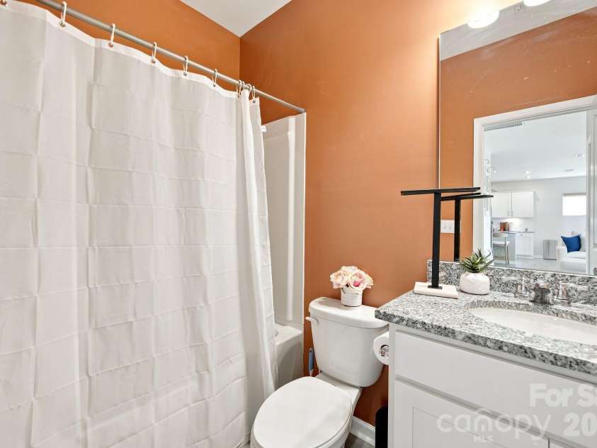 12028 Grinstead Lane, Charlotte, NC 28278.  MLS# CAR4420733, YatesRealty ID 48492. 