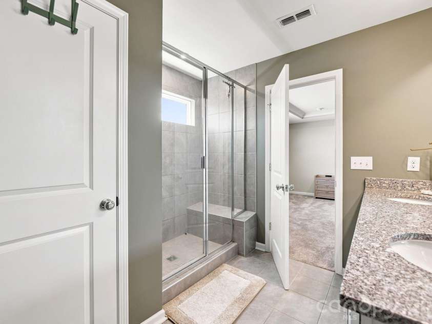 12028 Grinstead Lane, Charlotte, NC 28278.  MLS# CAR4420733, YatesRealty ID 48492. 