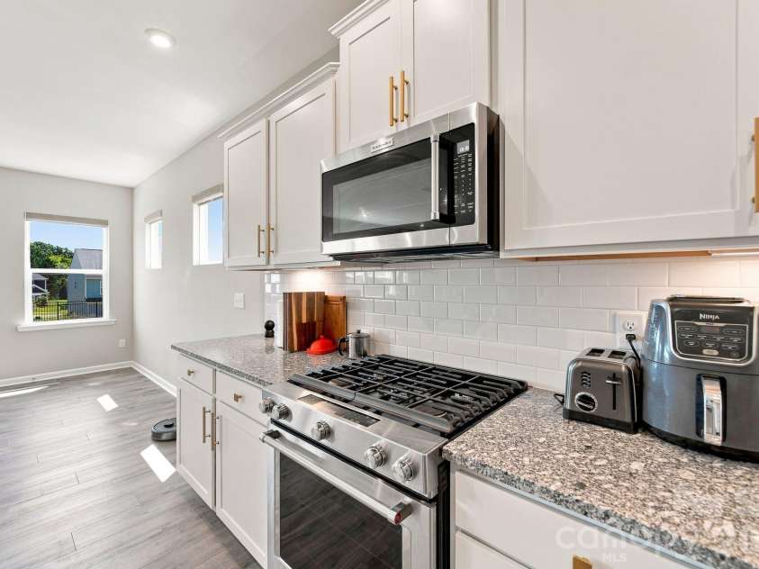 12028 Grinstead Lane, Charlotte, NC 28278.  MLS# CAR4420733, YatesRealty ID 48492. 