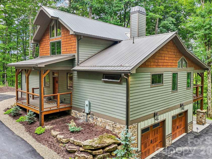 1067 English Ridge Drive, Mars Hill, NC 28754.  MLS# CAR4409023, YatesRealty ID 48493. Luxury Custom Home