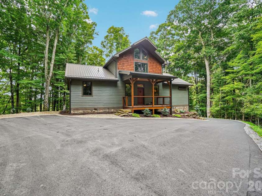 1067 English Ridge Drive, Mars Hill, NC 28754.  MLS# CAR4409023, YatesRealty ID 48493. Luxury Custom Home
