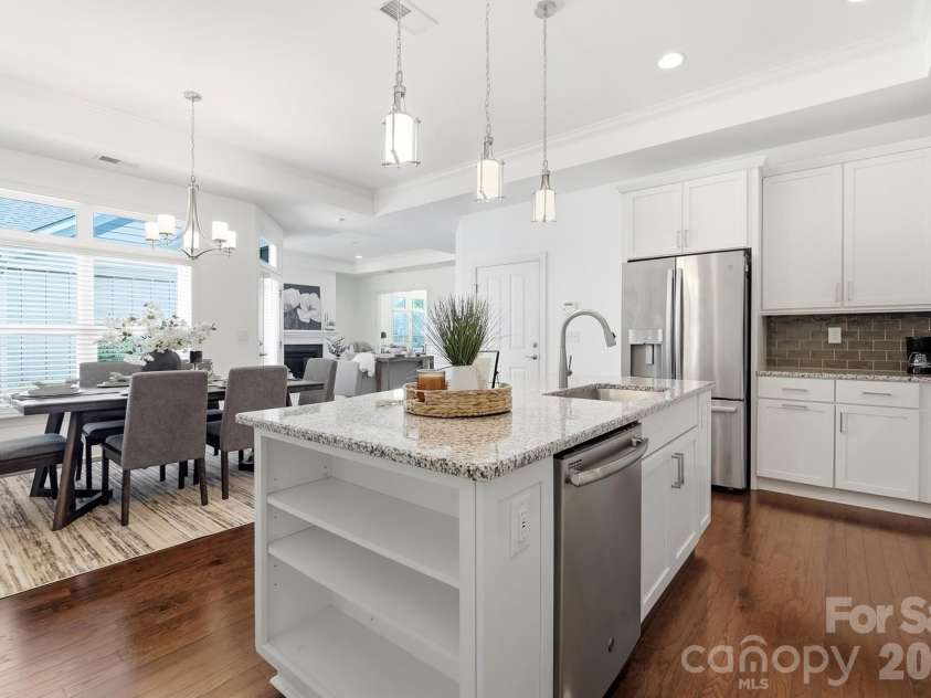 141 ValleyMist Lane, Mooresville, NC 28117.  MLS# CAR4418250, YatesRealty ID 48494. 