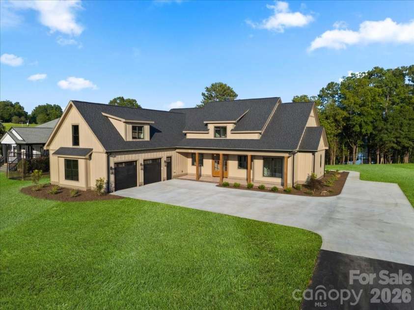 15194 Cove Point Lane, Norwood, NC 28128.  MLS# CAR4420736, YatesRealty ID 48495. 