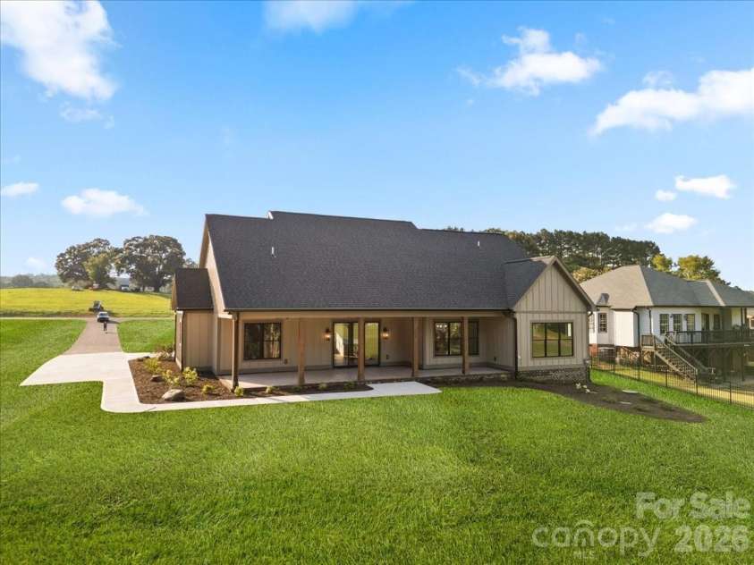 15194 Cove Point Lane, Norwood, NC 28128.  MLS# CAR4420736, YatesRealty ID 48495. 