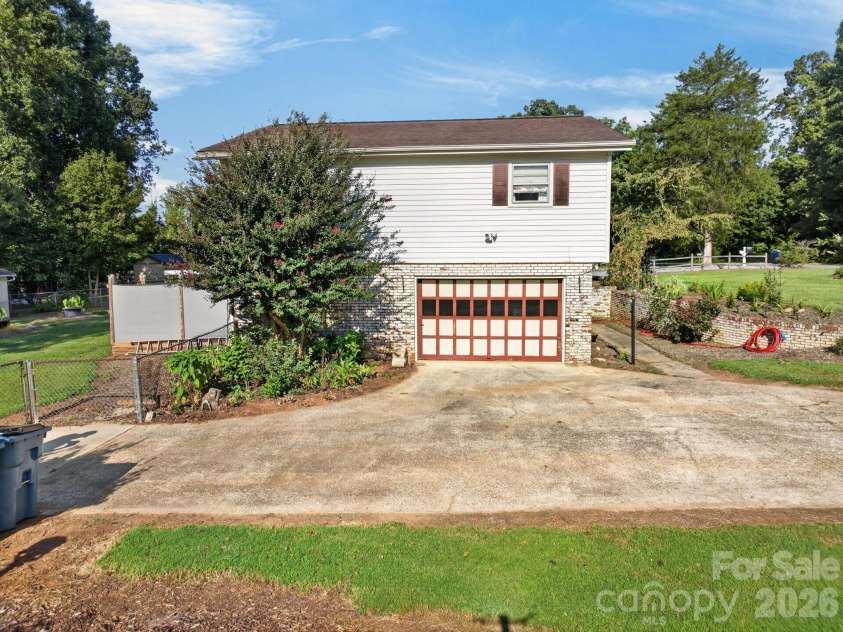2661 Tiffany Street, Conover, NC 28613.  MLS# CAR4414689, YatesRealty ID 48496. 