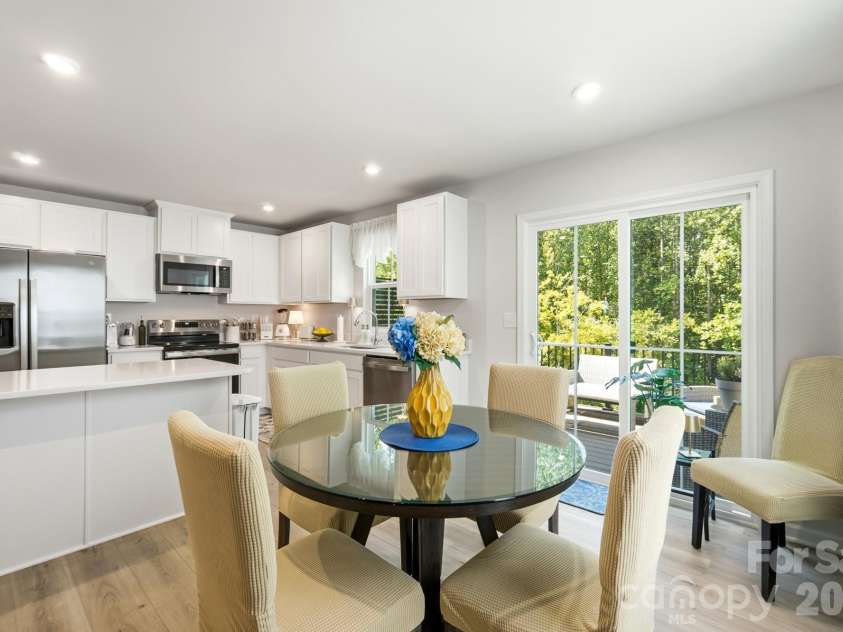5965 Granbury Drive, Kannapolis, NC 28081.  MLS# CAR4418545, YatesRealty ID 48498. Dining Area