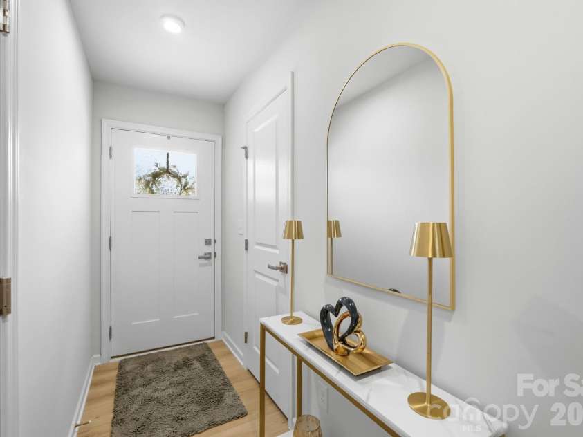 5965 Granbury Drive, Kannapolis, NC 28081.  MLS# CAR4418545, YatesRealty ID 48498. Entryway