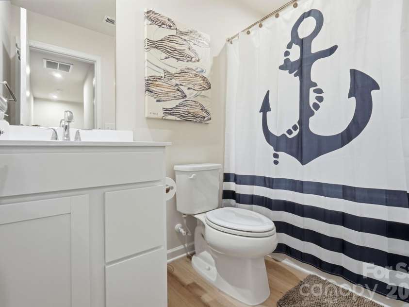 5965 Granbury Drive, Kannapolis, NC 28081.  MLS# CAR4418545, YatesRealty ID 48498. Hallway Bathroom