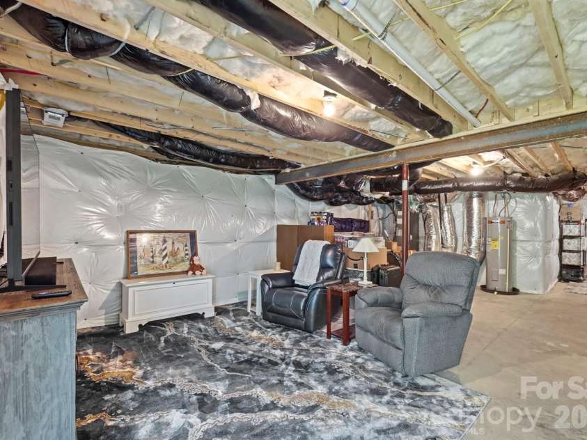 5965 Granbury Drive, Kannapolis, NC 28081.  MLS# CAR4418545, YatesRealty ID 48498. Unfinished basement