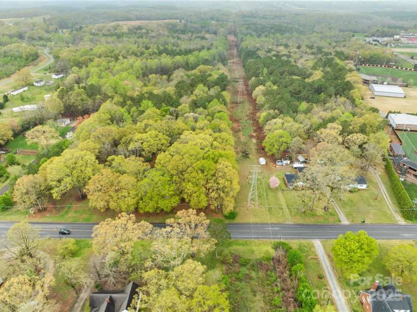 322 Main Street, Shelby, NC 28152.  MLS# CAR4244780, YatesRealty ID 485. 