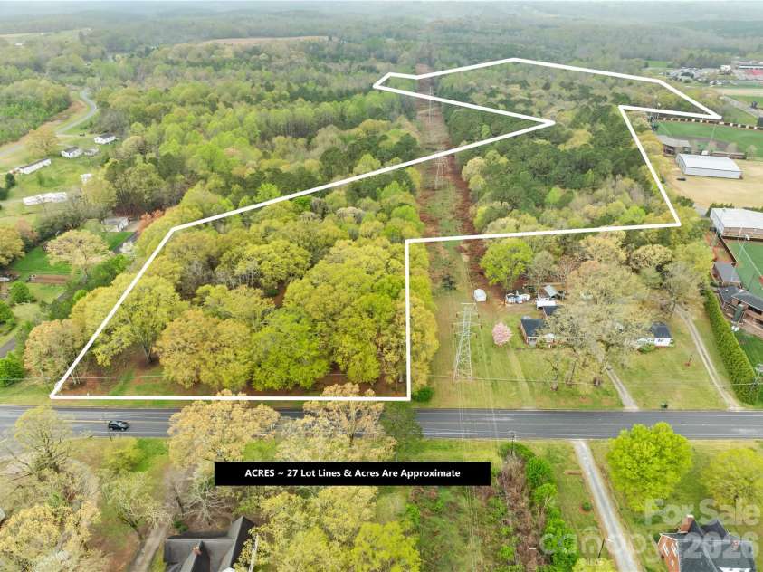 322 Main Street, Shelby, NC 28152.  MLS# CAR4378375, YatesRealty ID 485. 