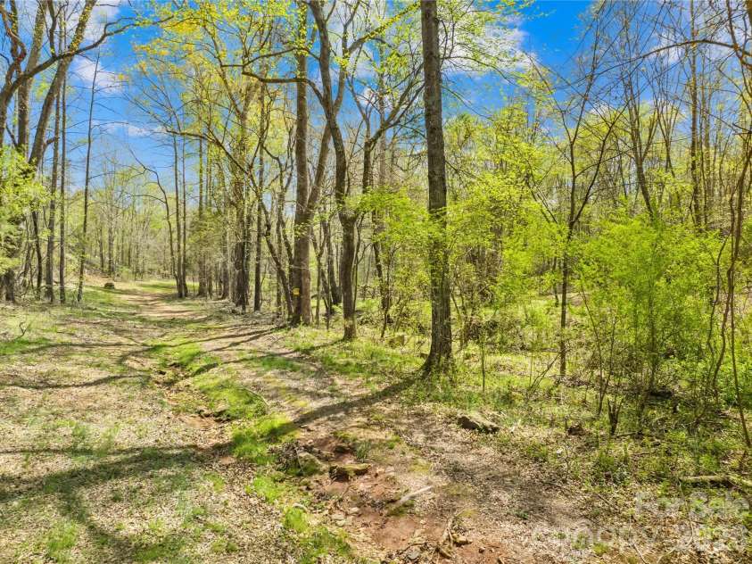 322 Main Street, Shelby, NC 28152.  MLS# CAR4378375, YatesRealty ID 485. 