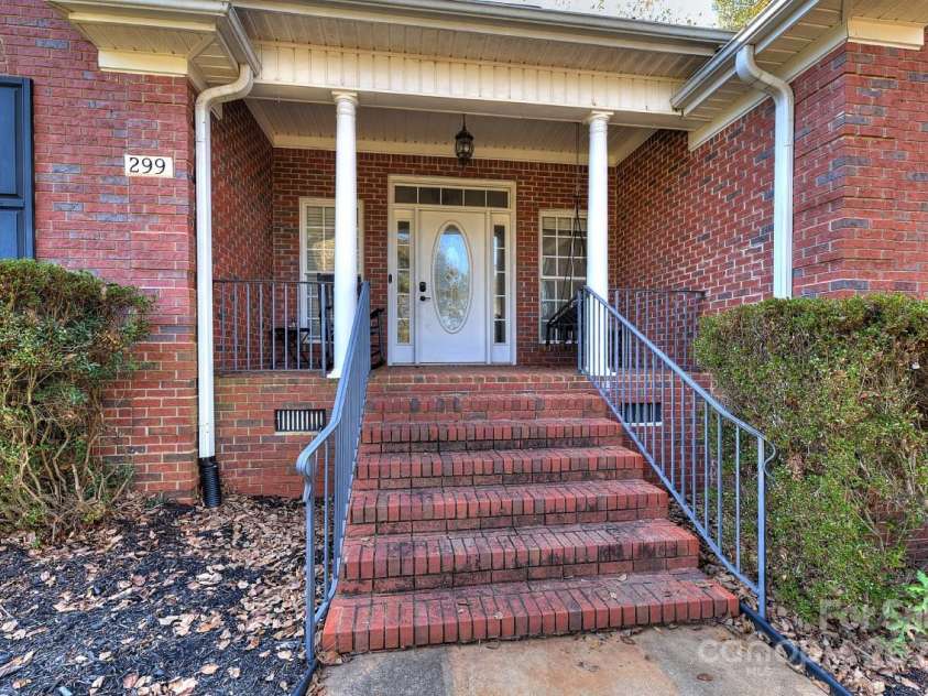 299 Sequoyah Drive, Chesnee, SC 29323.  MLS# CAR4319248, YatesRealty ID 4850. 