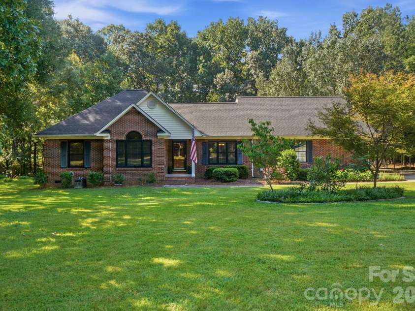 416 Ambrose Lane, Monroe, NC 28110.  MLS# CAR4416796, YatesRealty ID 48500. 