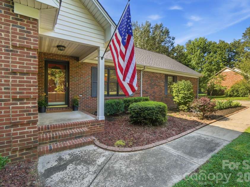 416 Ambrose Lane, Monroe, NC 28110.  MLS# CAR4416796, YatesRealty ID 48500. 