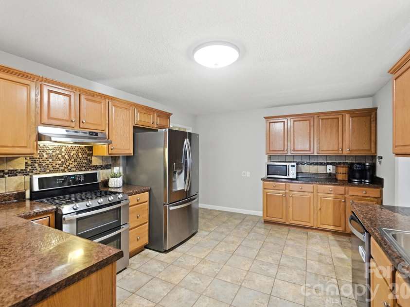 416 Ambrose Lane, Monroe, NC 28110.  MLS# CAR4416796, YatesRealty ID 48500. 