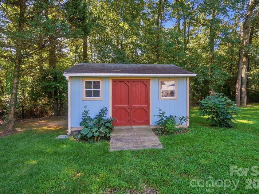 416 Ambrose Lane, Monroe, NC 28110.  MLS# CAR4416796, YatesRealty ID 48500. 