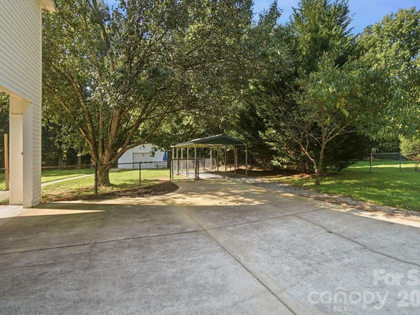 416 Ambrose Lane, Monroe, NC 28110.  MLS# CAR4416796, YatesRealty ID 48500. 