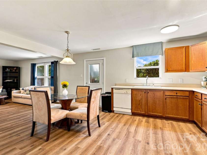 117 Farm Springs Drive, Mount Holly, NC 28120.  MLS# CAR4417237, YatesRealty ID 48501. 