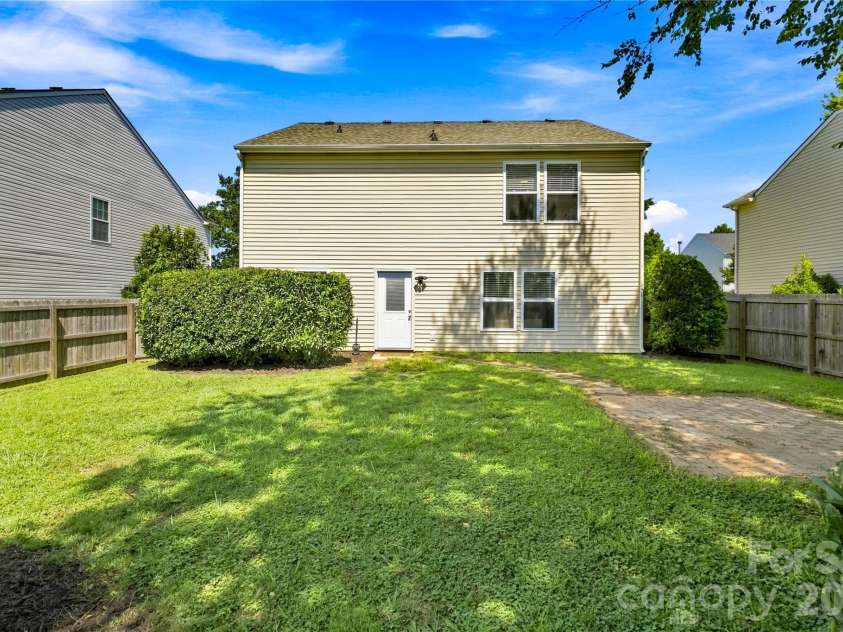 117 Farm Springs Drive, Mount Holly, NC 28120.  MLS# CAR4417237, YatesRealty ID 48501. 