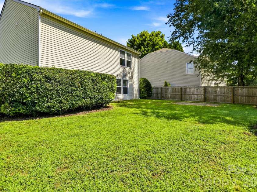 117 Farm Springs Drive, Mount Holly, NC 28120.  MLS# CAR4417237, YatesRealty ID 48501. 