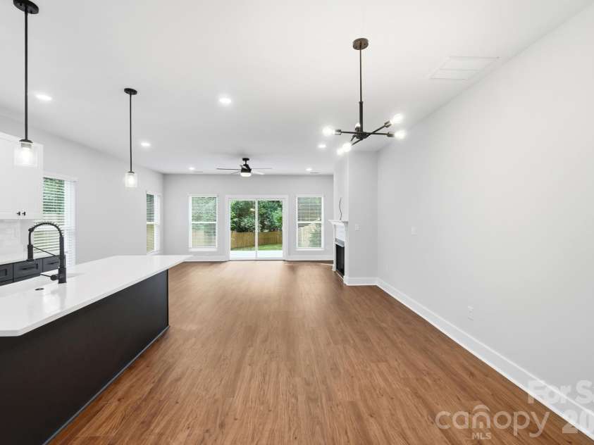 3217 Credenza Road, Charlotte, NC 28208.  MLS# CAR4434142, YatesRealty ID 48502. 