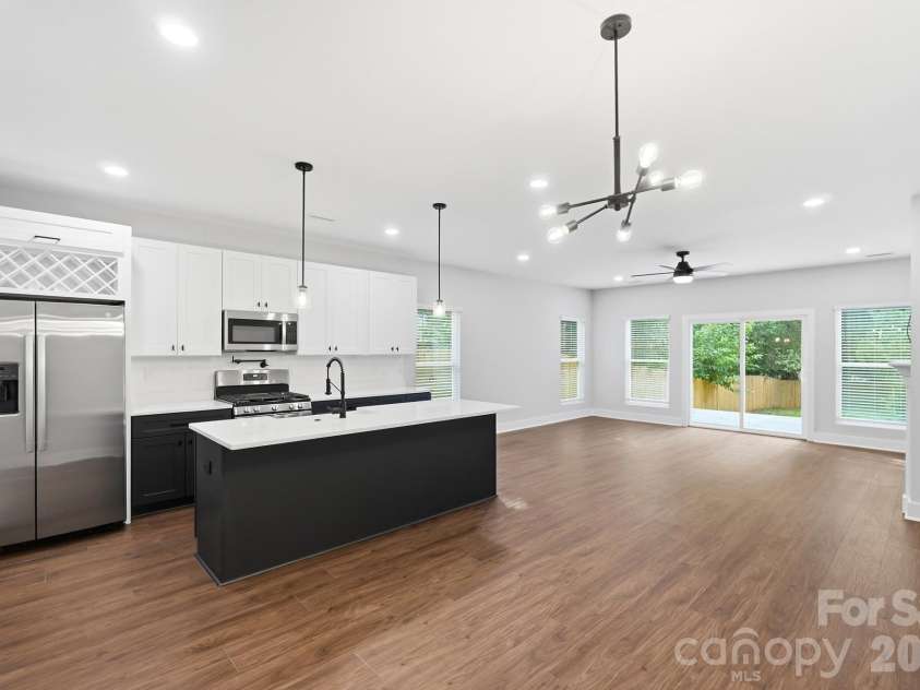 3217 Credenza Road, Charlotte, NC 28208.  MLS# CAR4434142, YatesRealty ID 48502. 