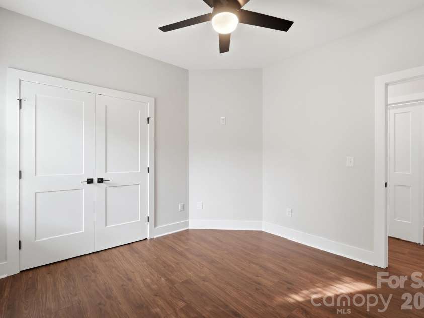 3217 Credenza Road, Charlotte, NC 28208.  MLS# CAR4434142, YatesRealty ID 48502. 