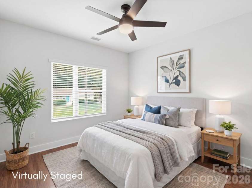 3217 Credenza Road, Charlotte, NC 28208.  MLS# CAR4434142, YatesRealty ID 48502. 