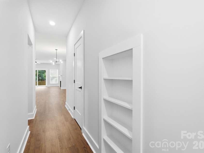3217 Credenza Road, Charlotte, NC 28208.  MLS# CAR4434142, YatesRealty ID 48502. 