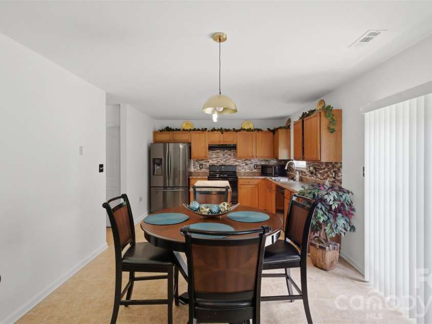 4410 Austin Dekota Drive, Charlotte, NC 28269.  MLS# CAR4409767, YatesRealty ID 48504. 