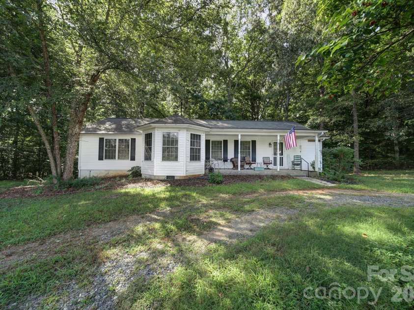 2000 Sossoman Springs Road, Midland, NC 28107.  MLS# CAR4420719, YatesRealty ID 48507. 