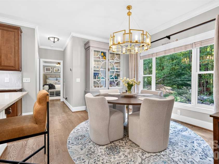 6653 Goose Point Drive, Denver, NC 28037.  MLS# CAR4421155, YatesRealty ID 48509. Breakfast dining