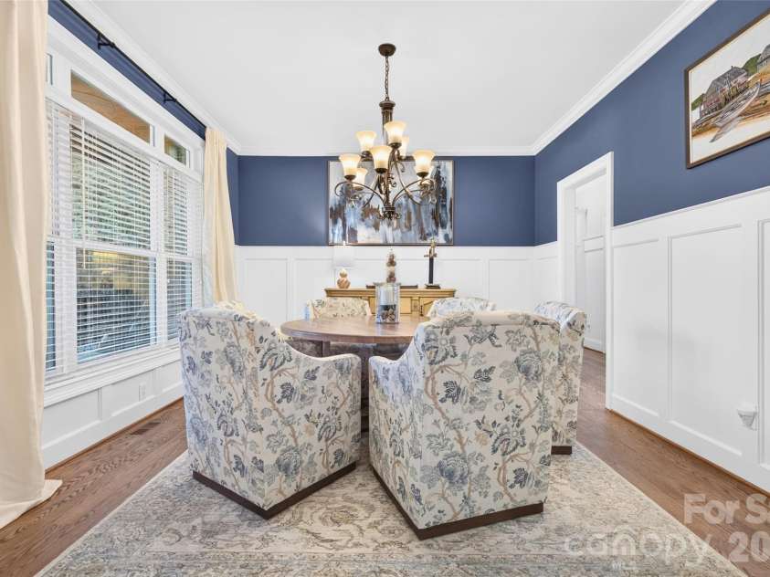 6653 Goose Point Drive, Denver, NC 28037.  MLS# CAR4421155, YatesRealty ID 48509. Formal dining room