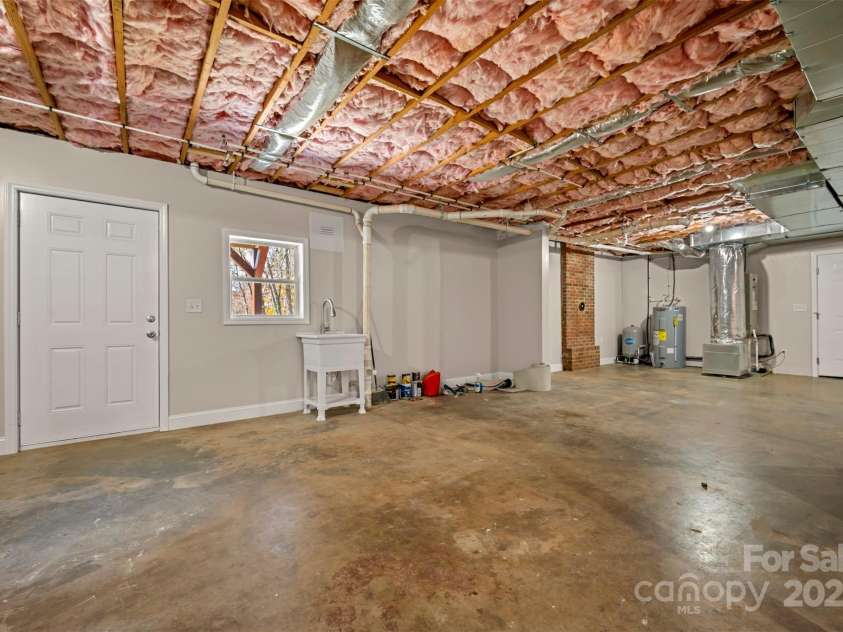 1121 Cove Road, Rutherfordton, NC 28139.  MLS# CAR4321003, YatesRealty ID 4851. 
