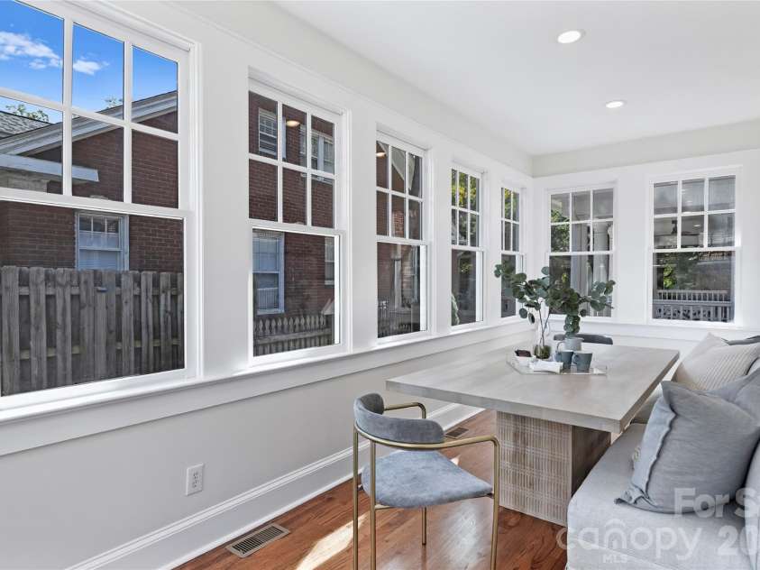 2126 Dilworth Road, Charlotte, NC 28203.  MLS# CAR4313251, YatesRealty ID 4851. 