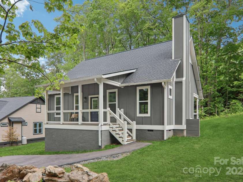 593 Twinbrook Lane, Maggie Valley, NC 28751.  MLS# CAR4200586, YatesRealty ID 4851. 