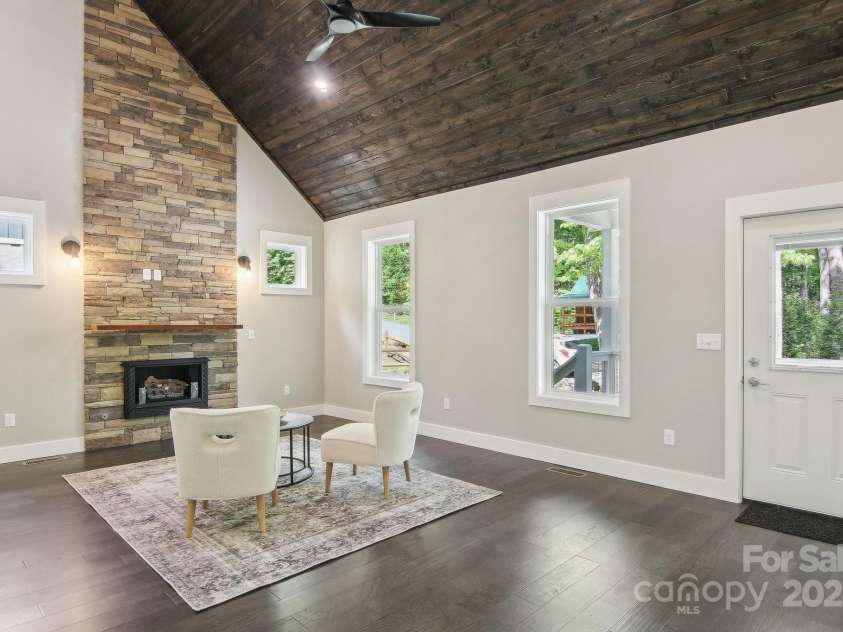 593 Twinbrook Lane, Maggie Valley, NC 28751.  MLS# CAR4200586, YatesRealty ID 4851. 