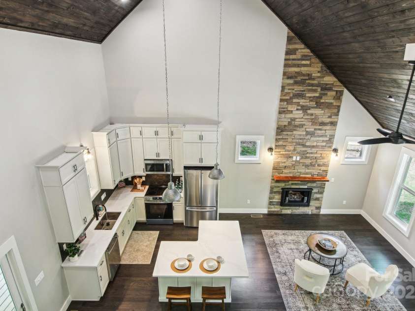 593 Twinbrook Lane, Maggie Valley, NC 28751.  MLS# CAR4200586, YatesRealty ID 4851. 