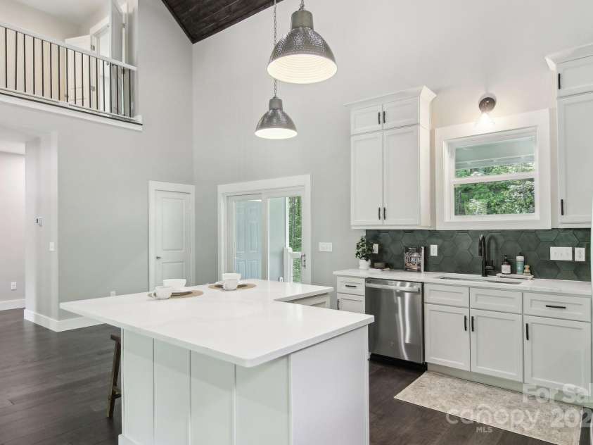 593 Twinbrook Lane, Maggie Valley, NC 28751.  MLS# CAR4200586, YatesRealty ID 4851. 