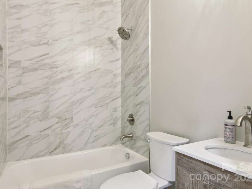 593 Twinbrook Lane, Maggie Valley, NC 28751.  MLS# CAR4200586, YatesRealty ID 4851. 