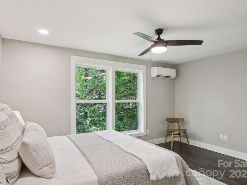 593 Twinbrook Lane, Maggie Valley, NC 28751.  MLS# CAR4200586, YatesRealty ID 4851. 