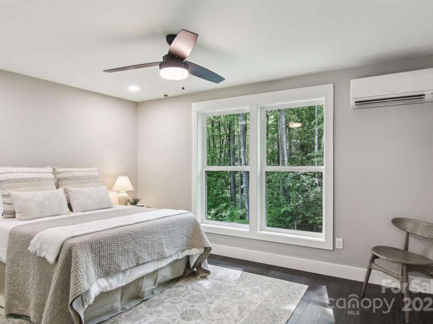 593 Twinbrook Lane, Maggie Valley, NC 28751.  MLS# CAR4200586, YatesRealty ID 4851. 