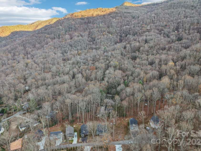 593 Twinbrook Lane, Maggie Valley, NC 28751.  MLS# CAR4200586, YatesRealty ID 4851. 