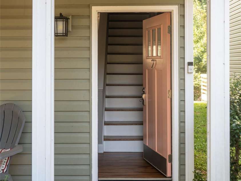 2 Mill Creek Loop, Asheville, NC 28806.  MLS# CAR4420217, YatesRealty ID 48511. 